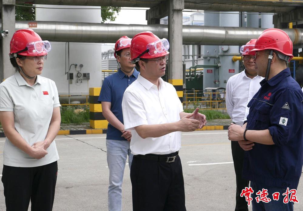 周振宇在湖南海利常德农药化工有限公司督导安全生产工作