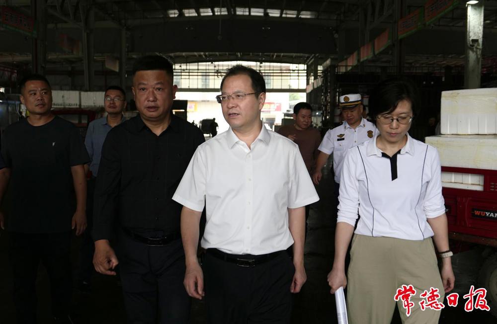 在常德国际农产品交易中心督导市场保供工作